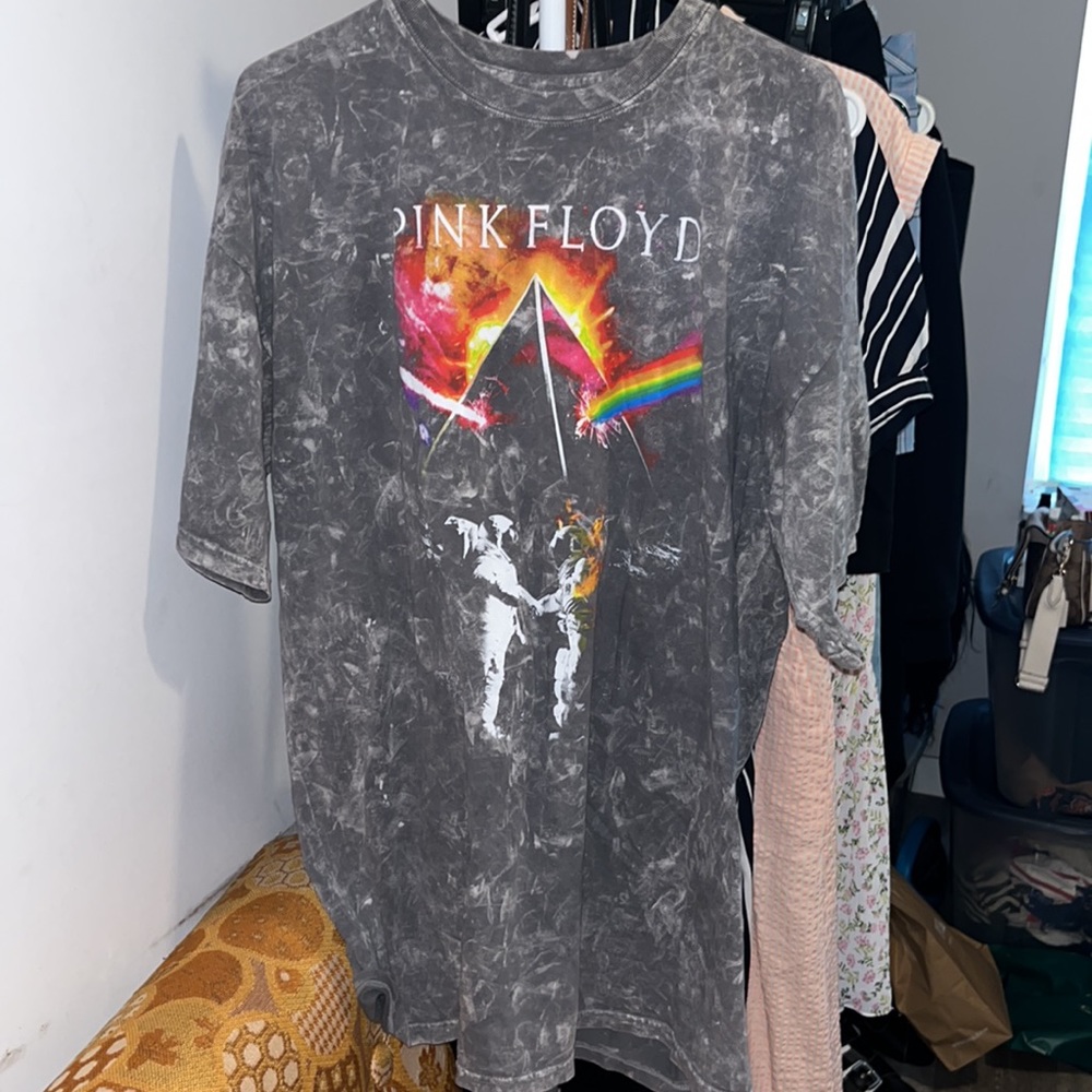 Urban outfitters graphic t-shirt